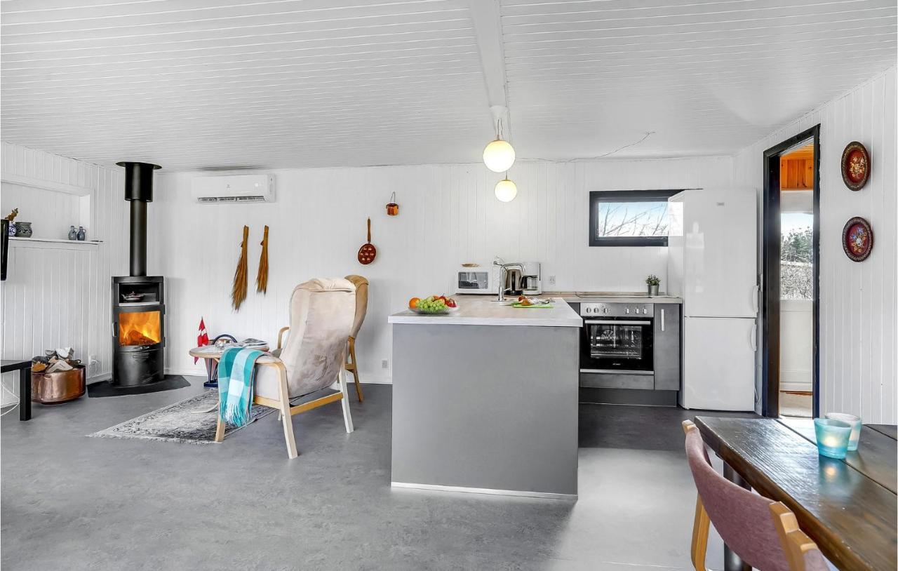 Beautiful Home In Hals With Kitchen Ngoại thất bức ảnh